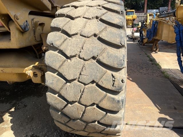 CAT 740 Transportoare articulate