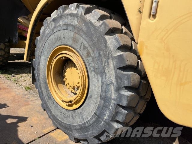 CAT 740 Transportoare articulate
