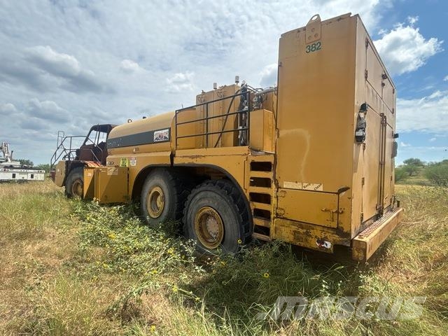 CAT 740 Tankwagen