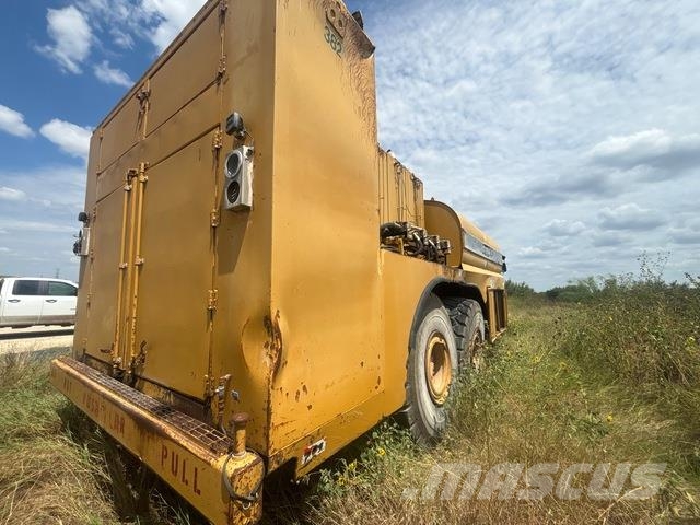 CAT 740 Tankwagen