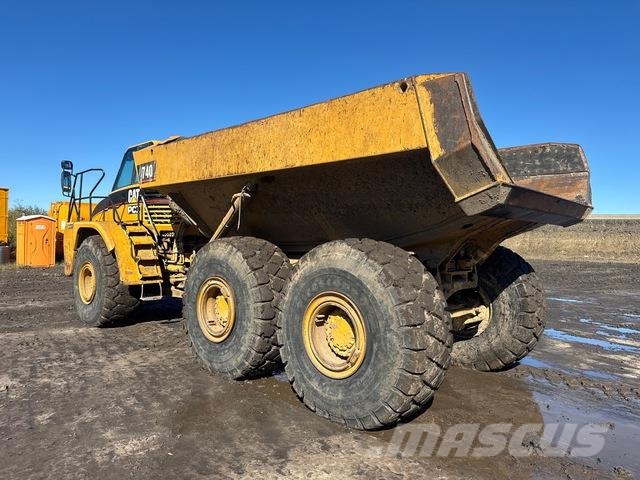 CAT 740 Transportoare articulate