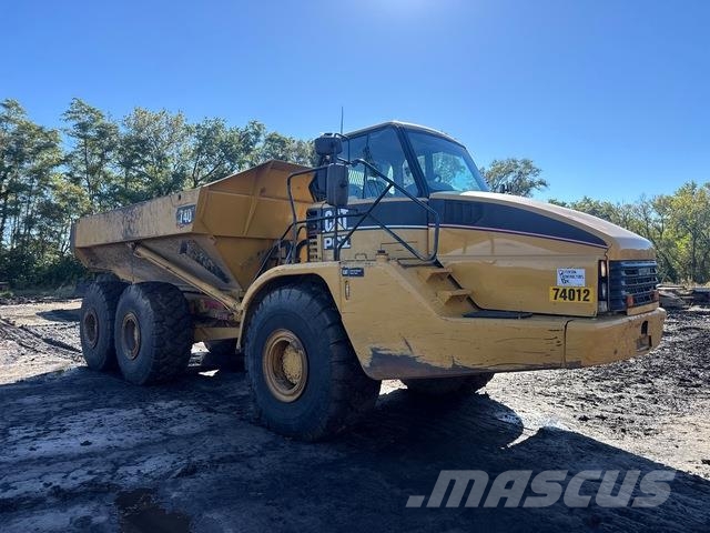 CAT 740 Transportoare articulate
