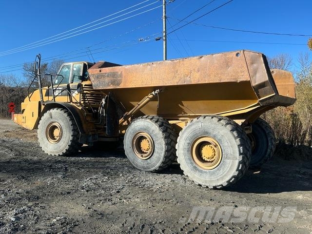 CAT 740 Csuklósdömperek