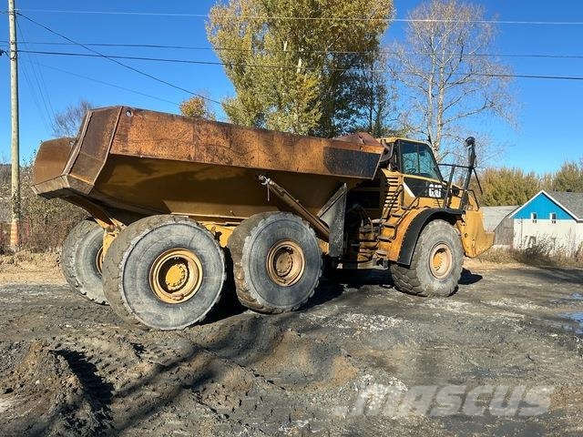 CAT 740 Csuklósdömperek