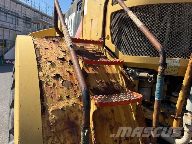 CAT 740B 연결식 홀러