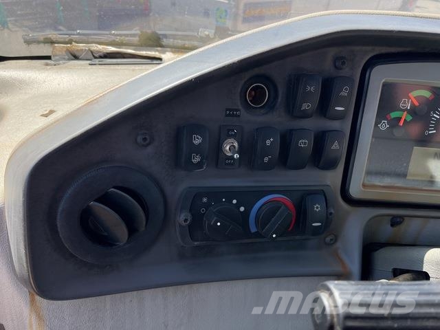 CAT 740B 연결식 홀러