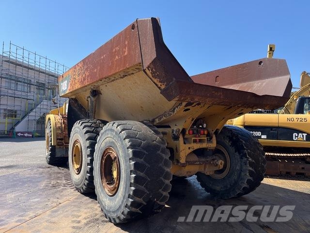 CAT 740B 연결식 홀러