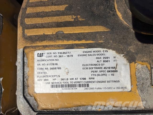 CAT 740B 연결식 홀러