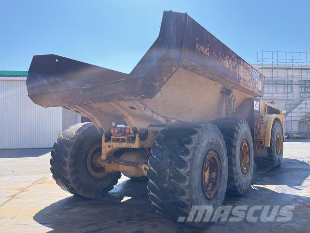 CAT 740B 연결식 홀러