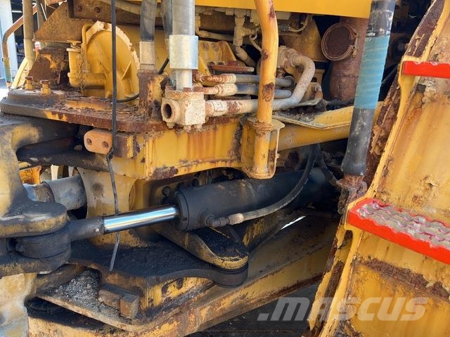 CAT 740B 연결식 홀러