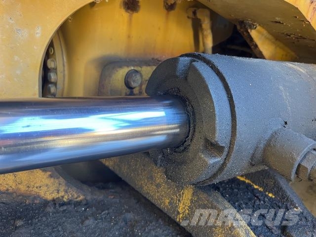 CAT 740B 연결식 홀러