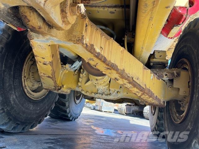 CAT 740B 연결식 홀러