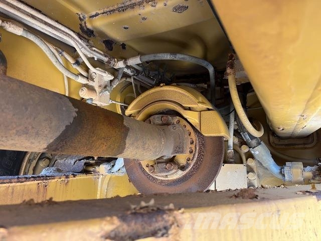 CAT 740B 연결식 홀러