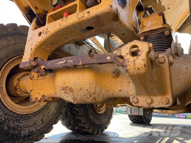 CAT 740B 연결식 홀러