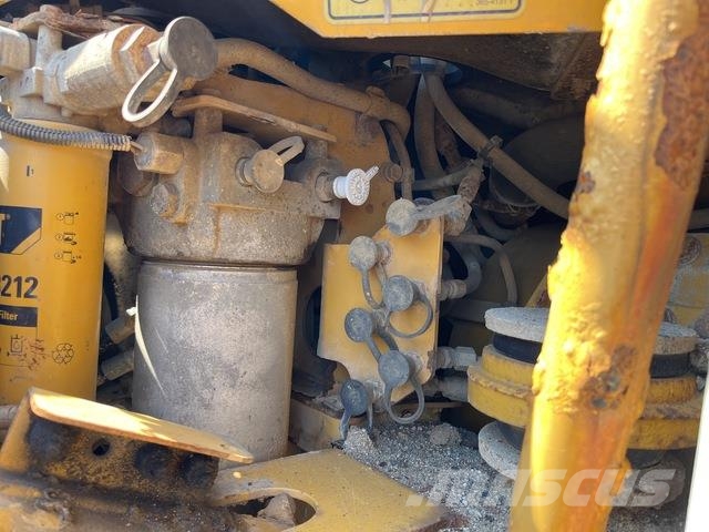 CAT 740B 연결식 홀러