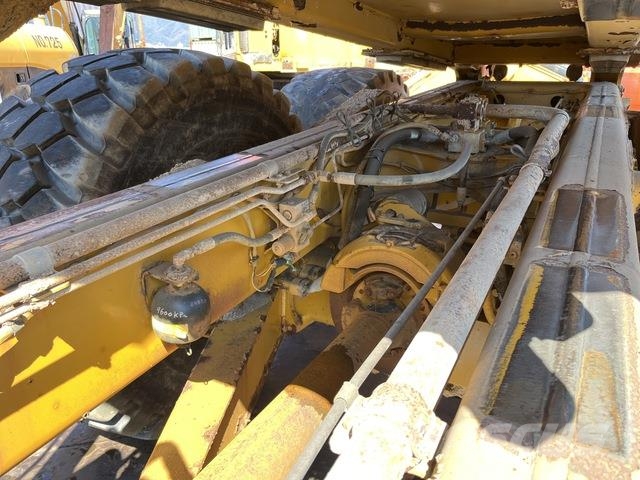 CAT 740B 연결식 홀러
