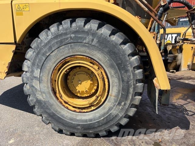 CAT 740B 연결식 홀러