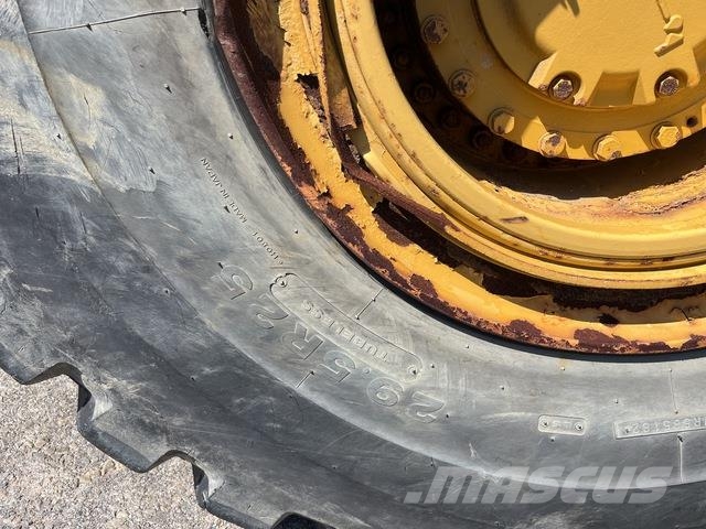 CAT 740B 연결식 홀러