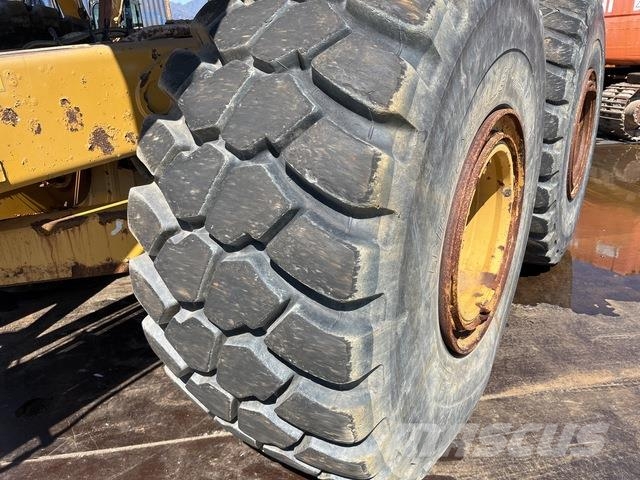 CAT 740B 연결식 홀러