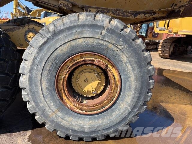 CAT 740B 연결식 홀러