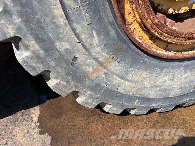 CAT 740B 연결식 홀러