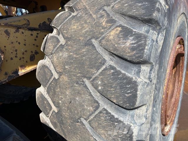CAT 740B 연결식 홀러