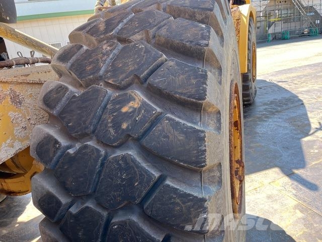 CAT 740B 연결식 홀러