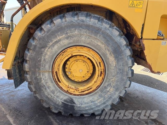 CAT 740B 연결식 홀러