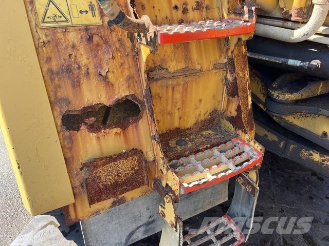 CAT 740B 연결식 홀러