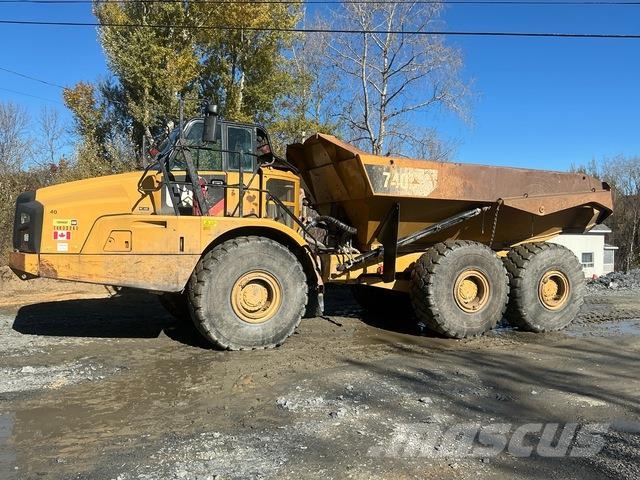 CAT 740B Csuklósdömperek