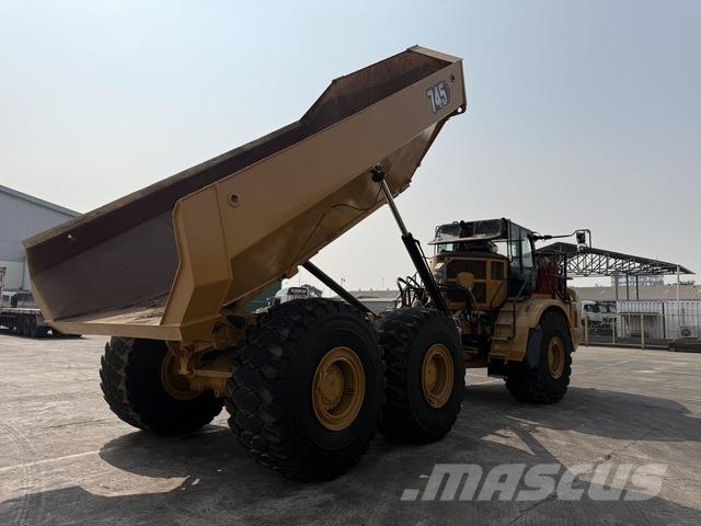 CAT 745 Dumper - Knickgelenk