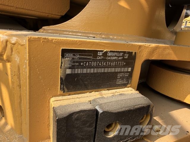 CAT 745 Dumper - Knickgelenk