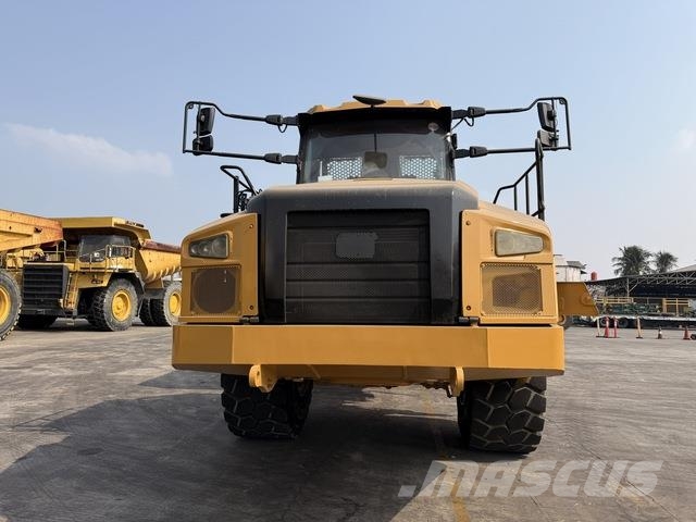 CAT 745 Dumper - Knickgelenk