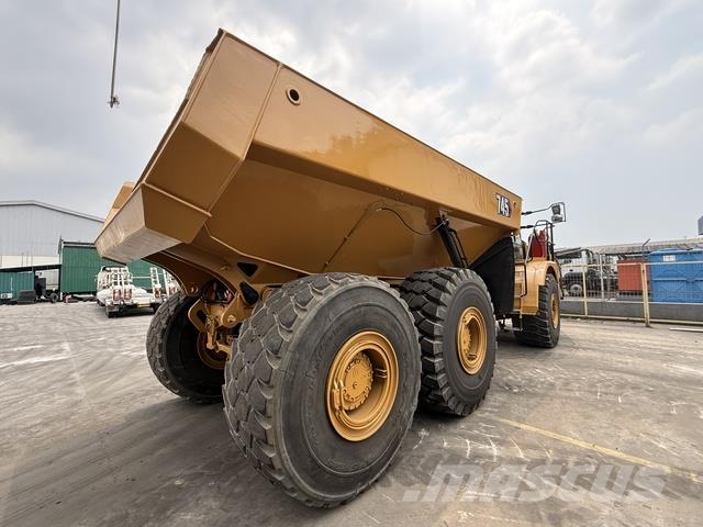 CAT 745 Dumper - Knickgelenk