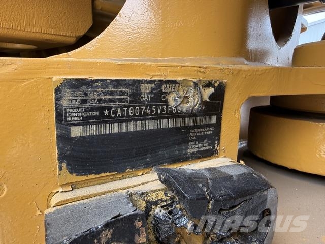 CAT 745 Dumper - Knickgelenk
