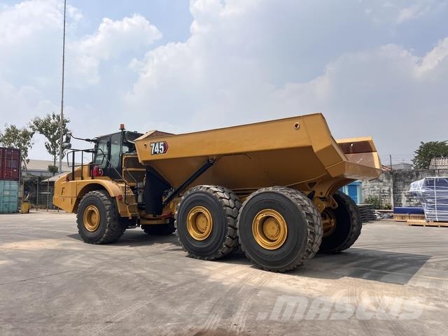 CAT 745 Dumper - Knickgelenk