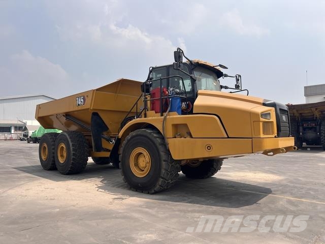 CAT 745 Dumper - Knickgelenk