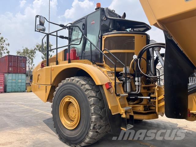 CAT 745 Dumper - Knickgelenk