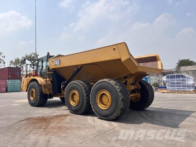 CAT 745 Dumper - Knickgelenk