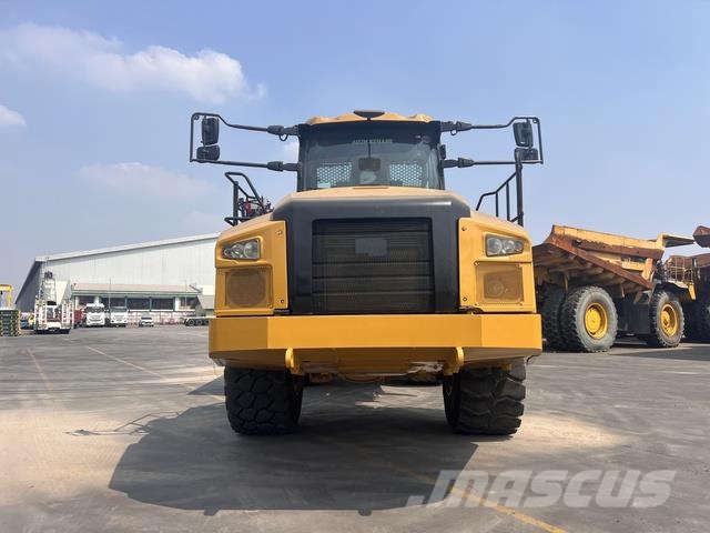CAT 745 Dumper - Knickgelenk