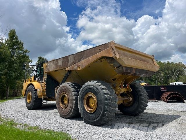 CAT 745 Csuklósdömperek