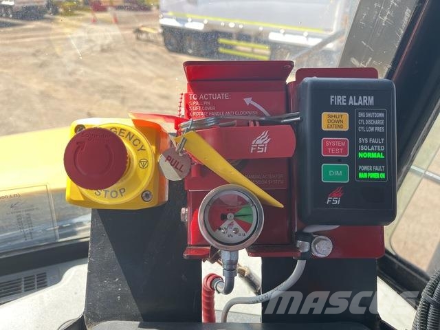 CAT 745 Autocisterne