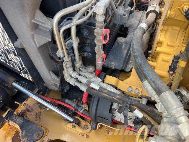 CAT 745 Autocisterne