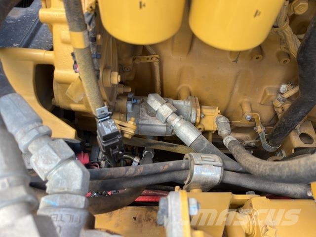 CAT 745 Autocisterne