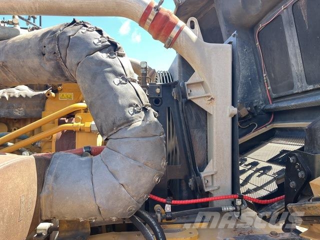 CAT 745 Autocisterne