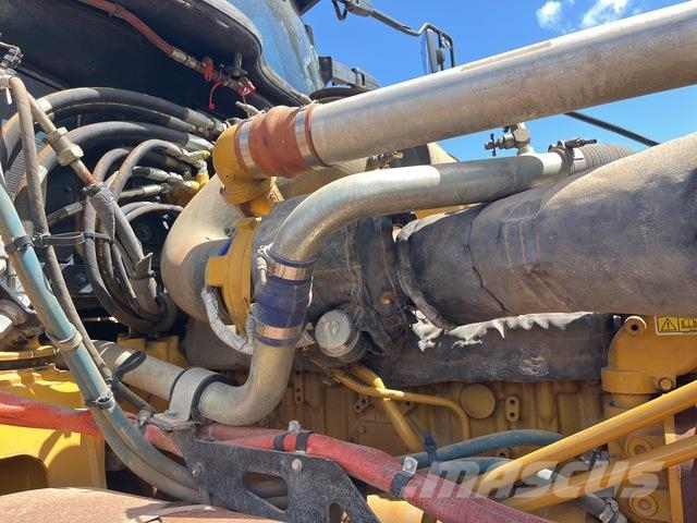 CAT 745 Autocisterne