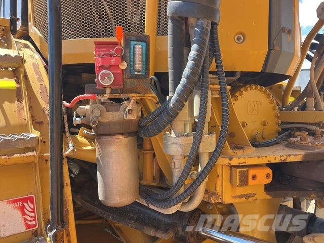 CAT 745 Autocisterne