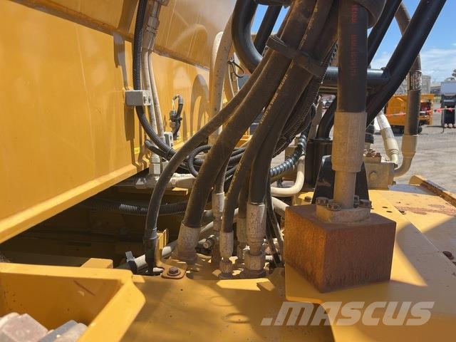 CAT 745 Autocisterne