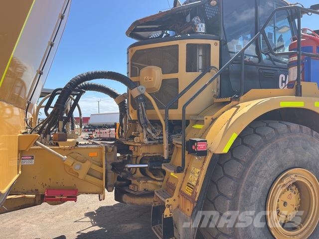 CAT 745 Autocisterne