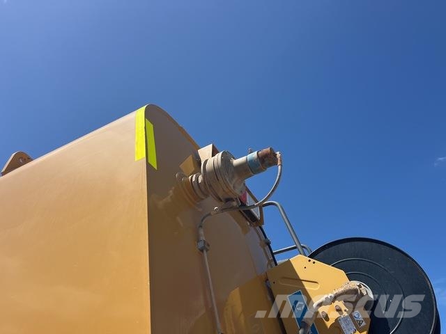 CAT 745 Autocisterne